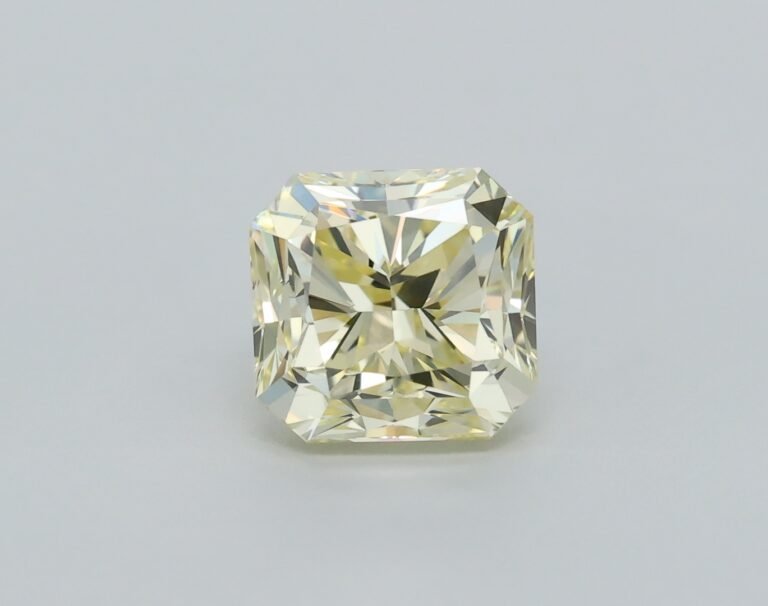 0.77 carat, Colour – Y-Z, Clarity – VVS1, Shape – Square Radiant,  BDM