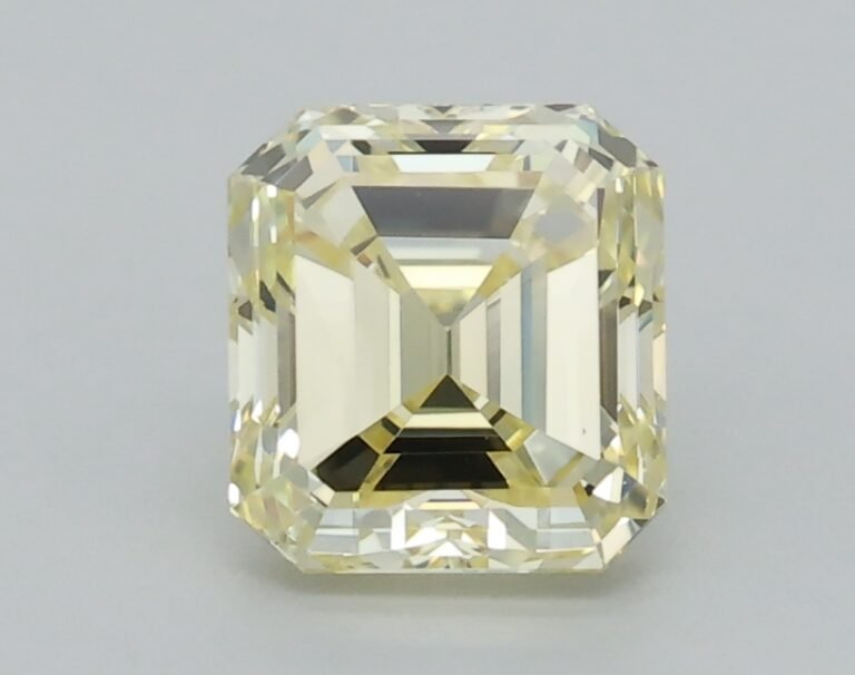 0.54 carat, Colour – Y3  Fancy Yellow, Clarity – VVS2, Shape – Rectangular Emerald,  BDM