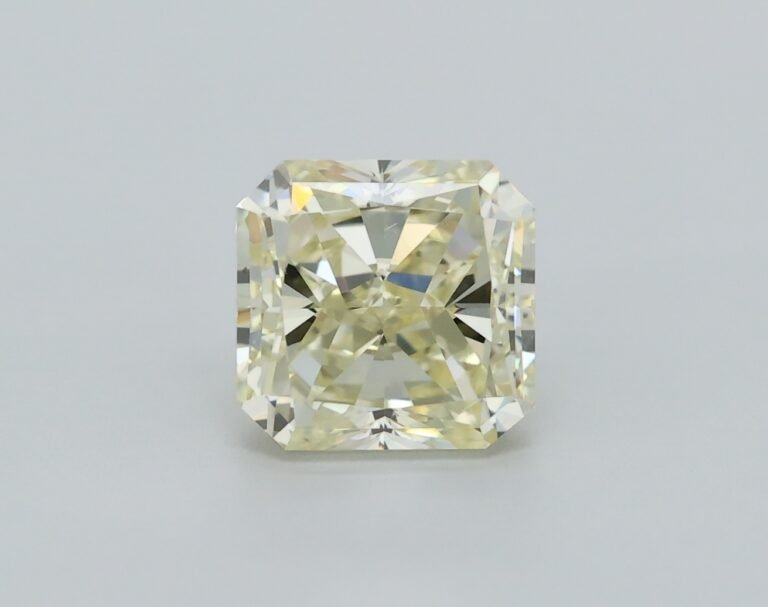 0.86 carat, Colour – W-X, Clarity – VS2, Shape – Square Radiant,  BDM