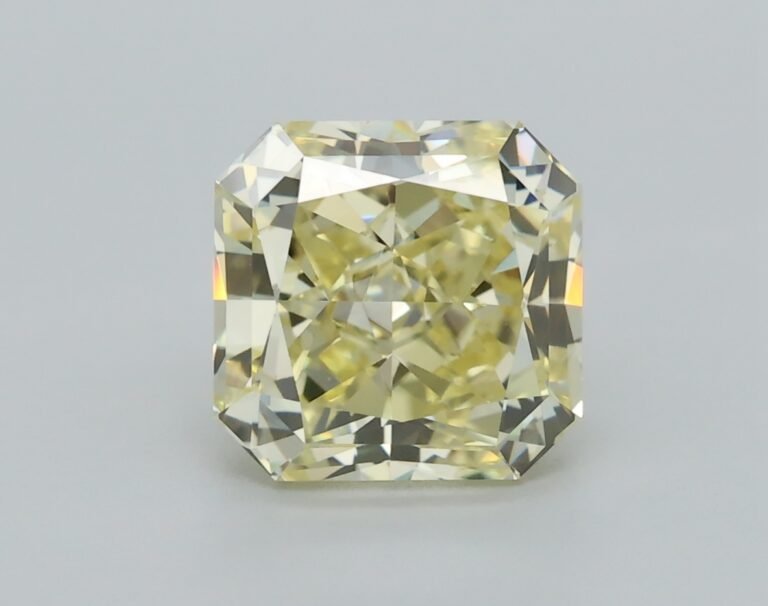 1.17 carat, Colour – Y3  Fancy Yellow, Clarity – VS1, Shape – Square Radiant,  BDM