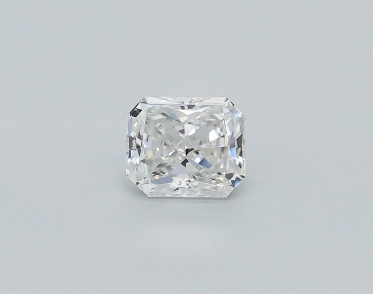 0.15 carat, Colour – F, Clarity – IF, Shape – Rectangular Radiant,  BDM