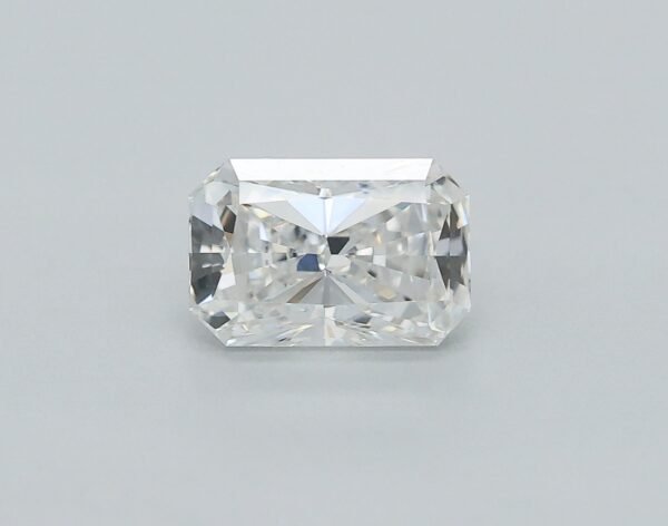 0.26 carat, Colour - F, Clarity - IF, Shape - Rectangular Radiant,  BDM