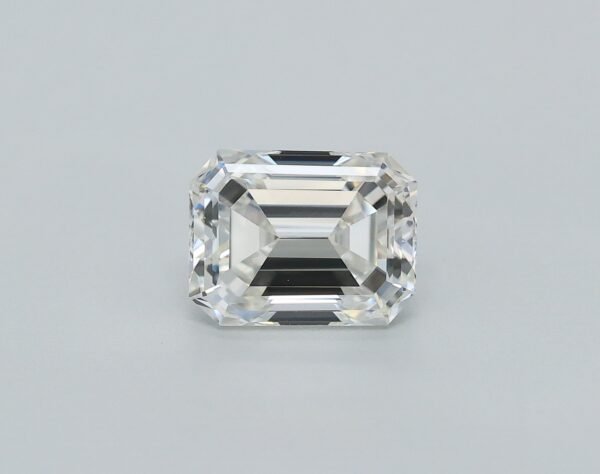 0.50 carat, Colour - H, Clarity - VVS2, Shape - Rectangular Emerald,  BDM