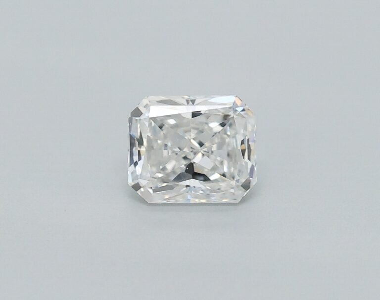 0.17 carat, Colour – F, Clarity – VS1, Shape – Rectangular Radiant,  BDM