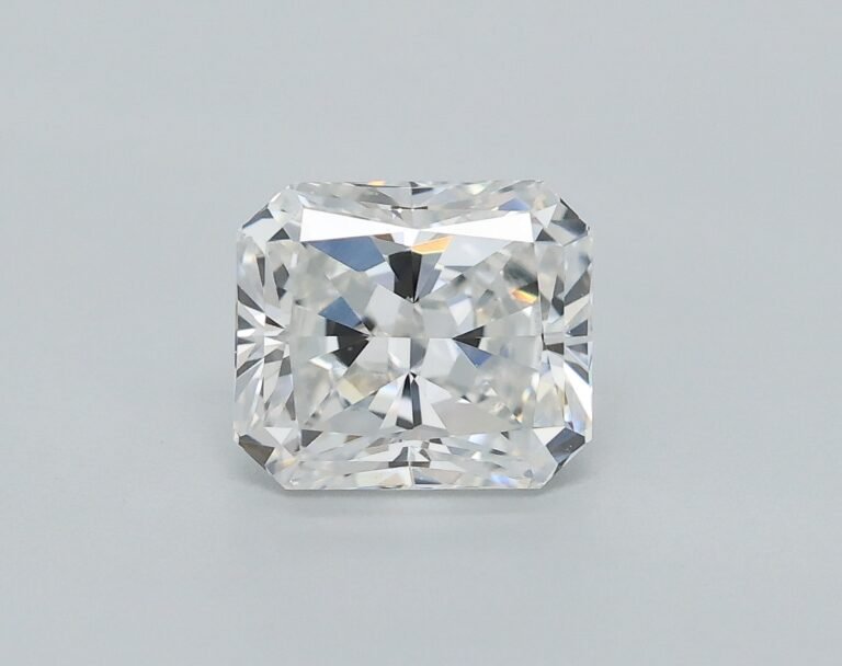 0.52 carat, Colour – F, Clarity – VVS1, Shape – Rectangular Radiant,  BDM