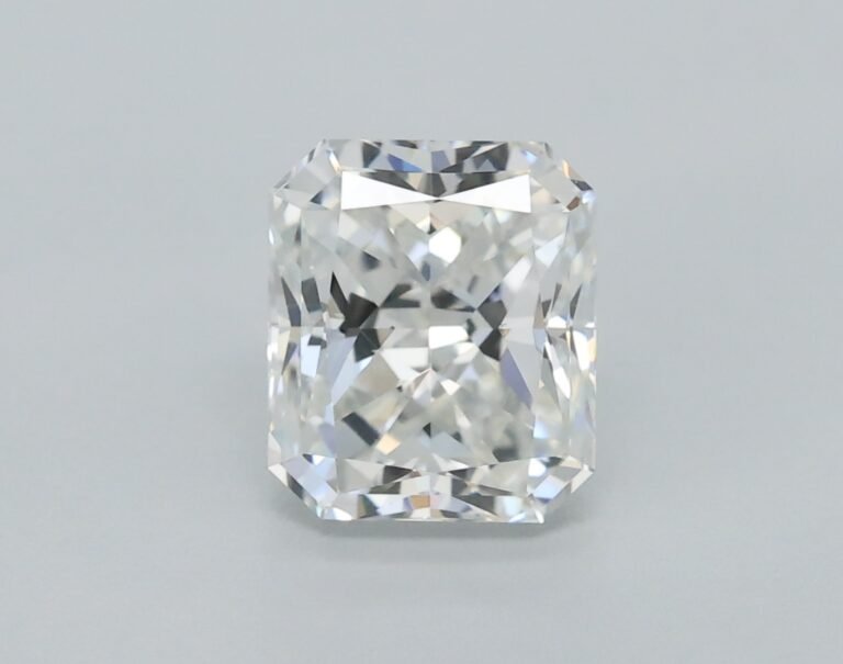 0.58 carat, Colour – G, Clarity – VS2, Shape – Rectangular Radiant,  BDM