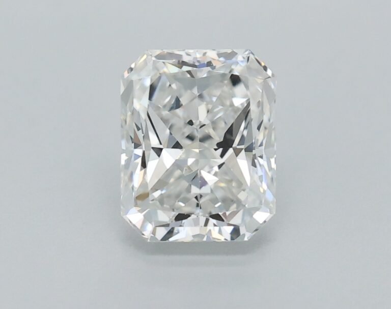 0.52 carat, Colour – F, Clarity – VVS2, Shape – Rectangular Radiant,  BDM