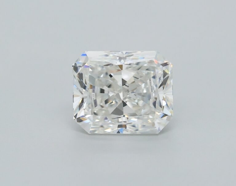 0.75 carat, Colour – G, Clarity – VVS1, Shape – Rectangular Radiant,  BDM