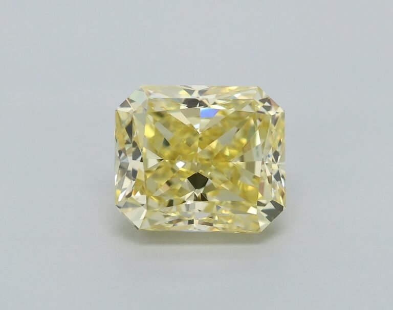 1.36 carat, Colour – Y5  Fancy Intense Yellow, Clarity – VVS2, Shape – Rectangular Radiant,  BDM