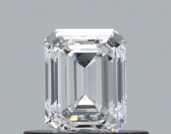 0.50 carat, Colour - D, Clarity - IF, Shape - Rectangular Emerald ,  BDM
