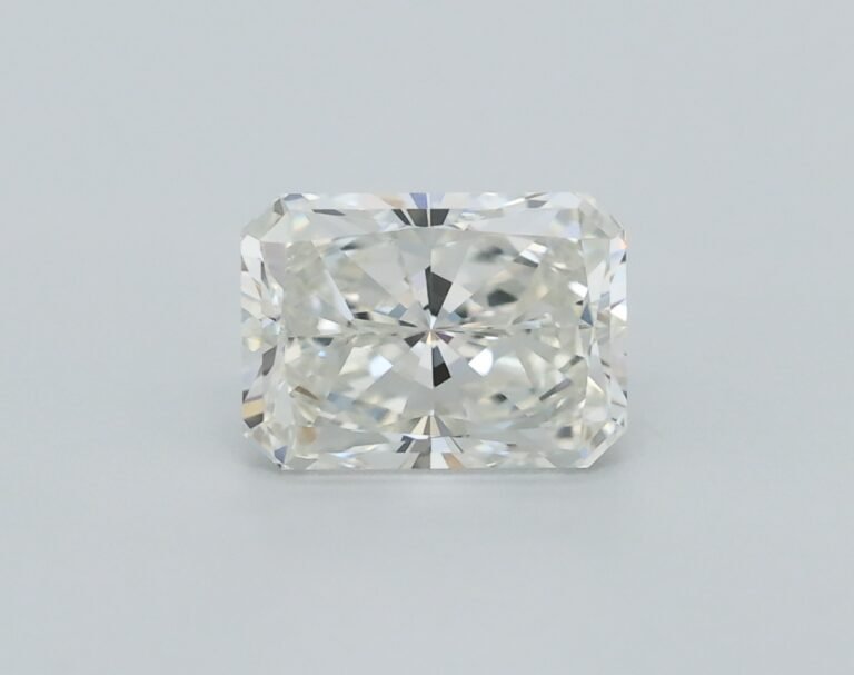 0.51 carat, Colour – I, Clarity – VVS1, Shape – Rectangular Radiant,  BDM
