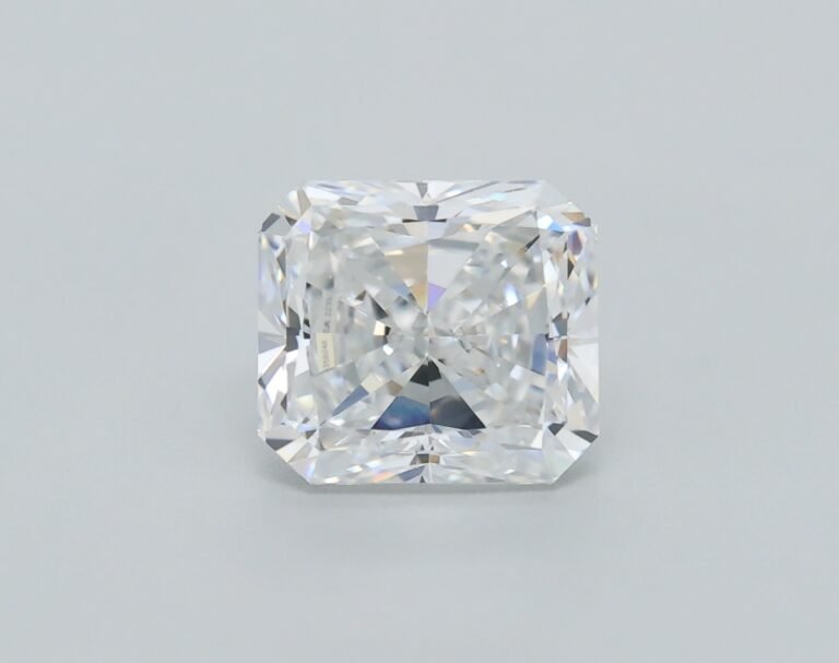 0.73 carat, Colour – E, Clarity – VVS1, Shape – Rectangular Radiant,  BDM
