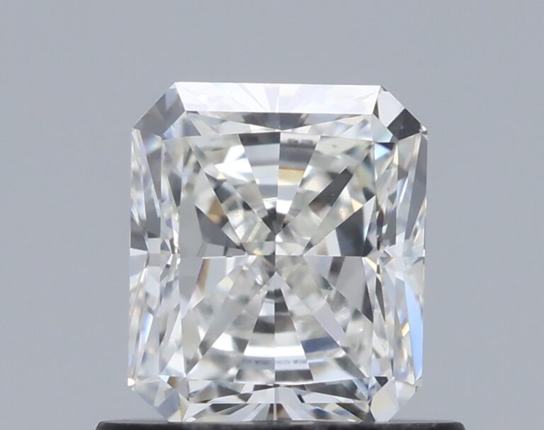 0.81 carat, Colour – H, Clarity – VVS2, Shape – Rectangular Radiant,  BDM