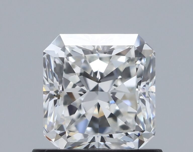 0.89 carat, Colour – H, Clarity – VS1, Shape – Rectangular Radiant,  BDM