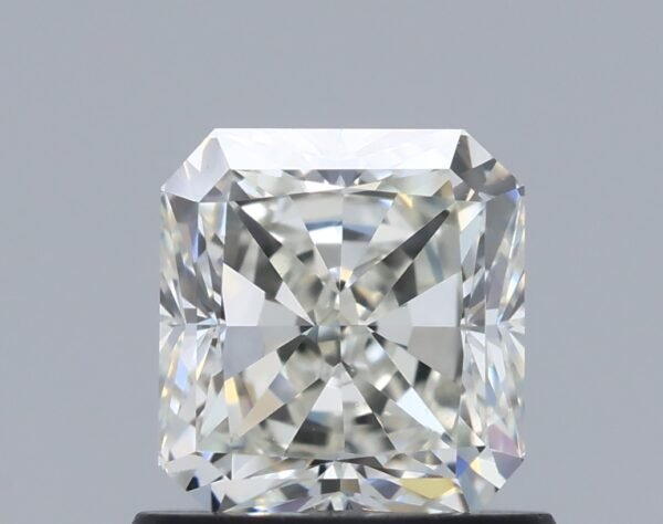 0.95 carat, Colour - K, Clarity - VVS1, Shape - Rectangular Radiant,  BDM