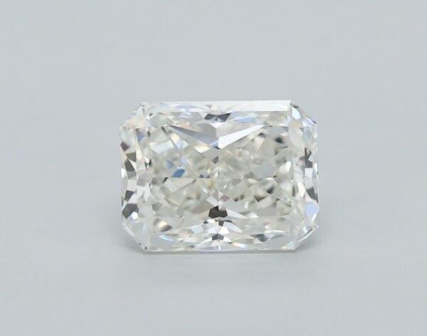 0.68 carat, Colour - I, Clarity - VVS2, Shape - Rectangular Radiant,  BDM