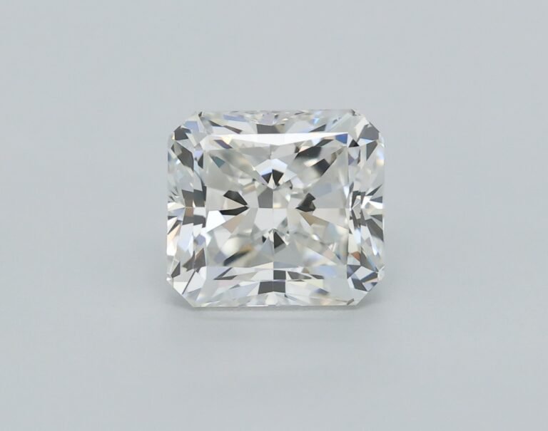 0.77 carat, Colour – H, Clarity – VVS1, Shape – Rectangular Radiant,  BDM
