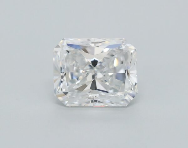 0.66 carat, Colour - E, Clarity - VS2, Shape - Rectangular Radiant,  BDM