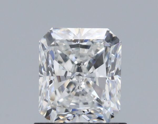1.05 carat, Colour - G, Clarity - VS1, Shape - Rectangular Radiant,  BDM