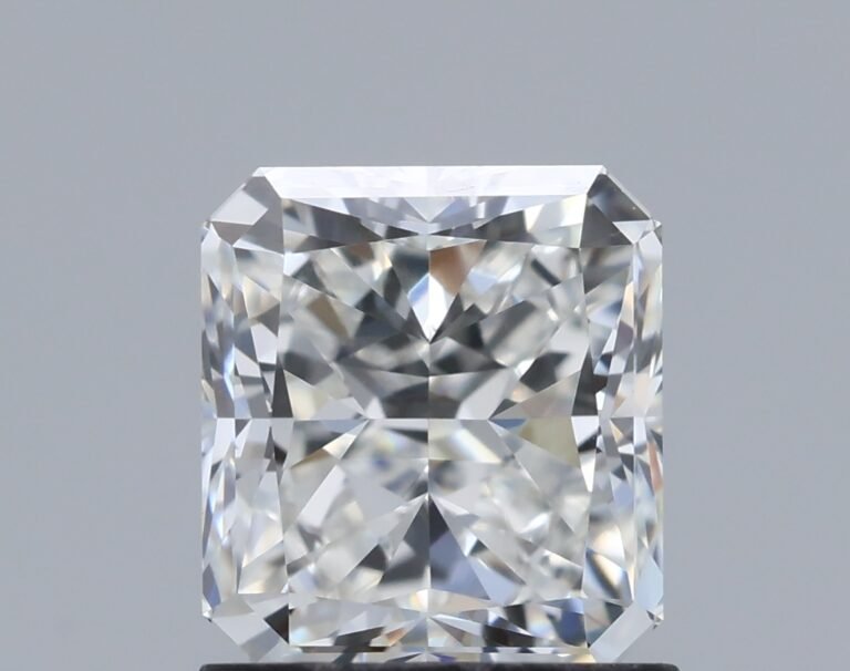 1.25 carat, Colour – H, Clarity – VVS2, Shape – Rectangular Radiant,  BDM