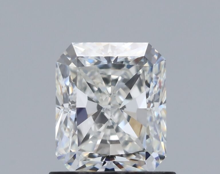 1.08 carat, Colour – H, Clarity – VS2, Shape – Rectangular Radiant,  BDM