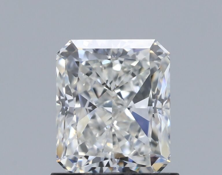 1.11 carat, Colour – H, Clarity – VVS1, Shape – Rectangular Radiant,  BDM