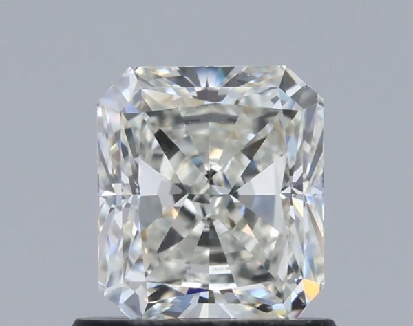 0.92 carat, Colour - I, Clarity - VVS1, Shape - Rectangular Radiant,  BDM