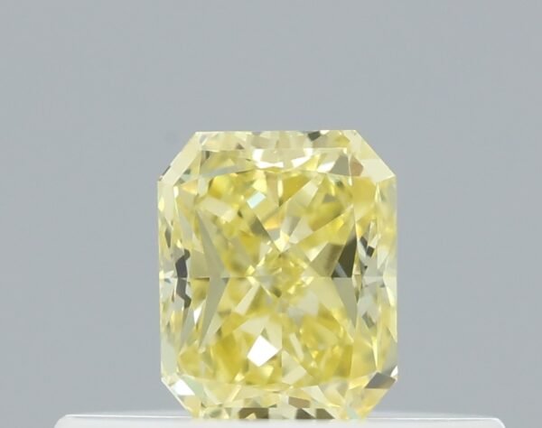 0.26 carat, Colour - Y5  Fancy Intense Yellow, Clarity - VVS2, Shape - Radiant,  BDM
