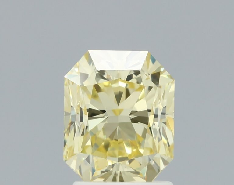2.25 carat, Colour – Y5  Fancy Intense Yellow, Clarity – IF, Shape – Radiant,  BDM