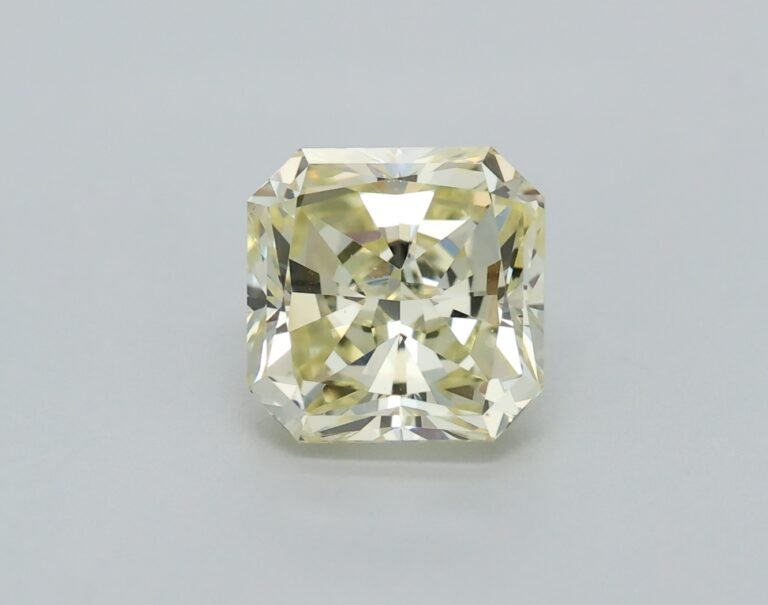 0.75 carat, Colour – W-X, Clarity – VS2, Shape – Square Radiant,  BDM