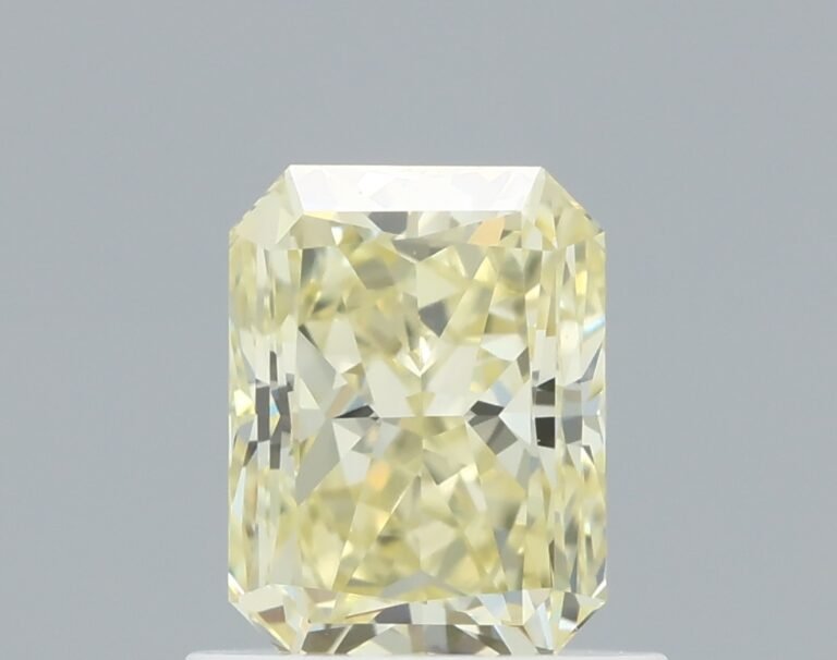 0.88 carat, Colour – Y3  Fancy Yellow, Clarity – VS2, Shape – Radiant,  BDM
