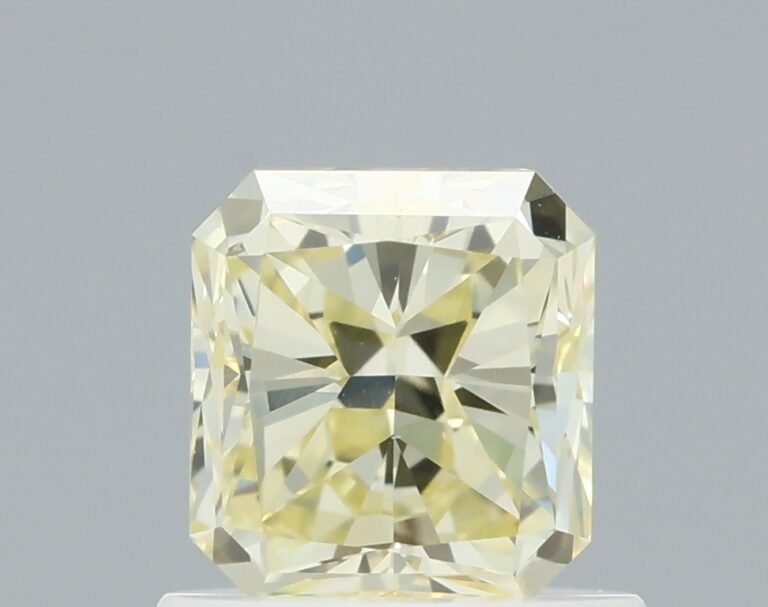 0.89 carat, Colour – Y2  Fancy Light Yellow, Clarity – VS2, Shape – Radiant,  BDM