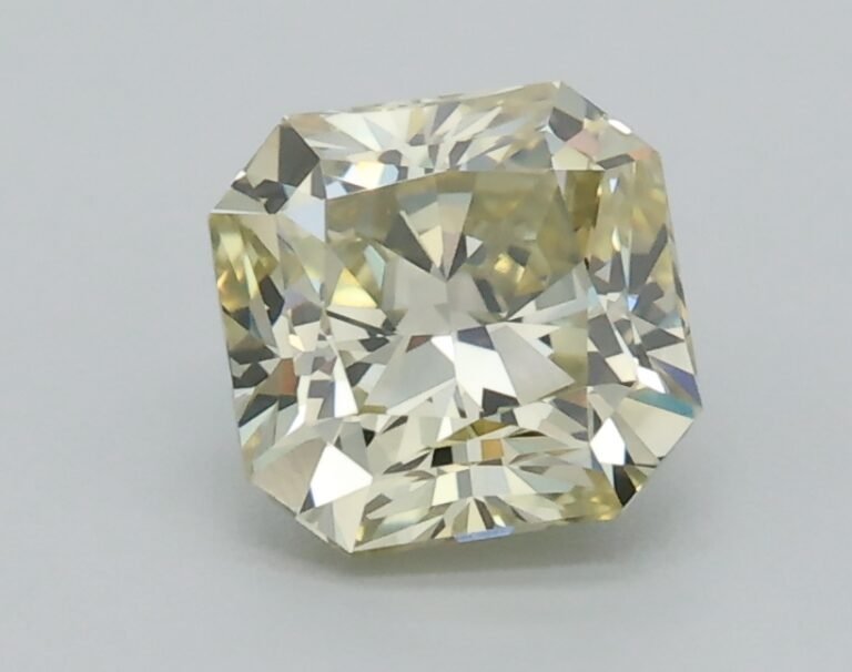 0.54 carat, Colour – Y3  Fancy Yellow, Clarity – VS2, Shape – Square Radiant,  BDM