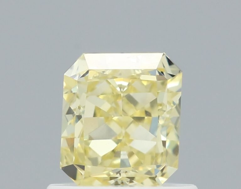 0.79 carat, Colour – Y4  Fancy Yellow, Clarity – VS1, Shape – Modified Radiant,  BDM