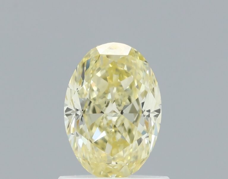 1.01 carat, Colour – Y4  Fancy Yellow, Clarity – VVS2, Shape – Modified Oval,  BDM
