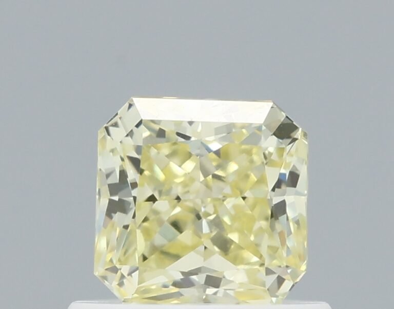 0.66 carat, Colour – Y2  Fancy Light Yellow, Clarity – VVS1, Shape – Square Radiant,  BDM