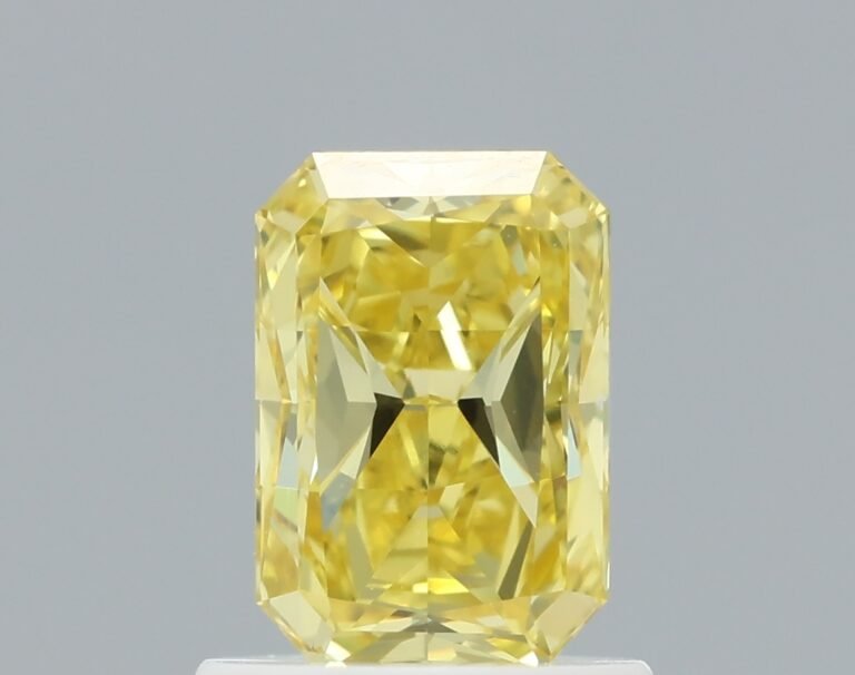 0.88 carat, Colour – Y7  Fancy Vivid Yellow, Clarity – VVS2, Shape – Radiant,  BDM