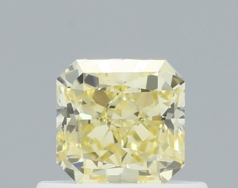 0.61 carat, Colour – Y3  Fancy Yellow, Clarity – IF, Shape – Square Radiant,  BDM
