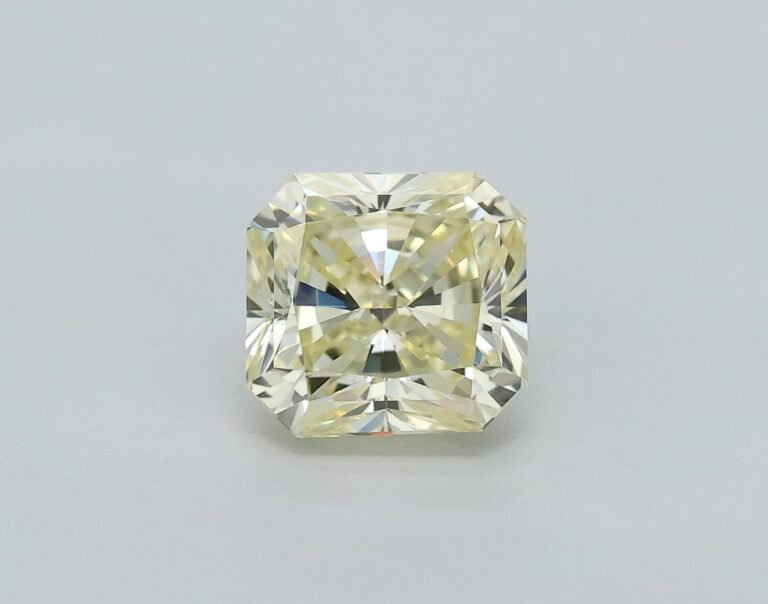 0.56 carat, Colour – Y1  Fancy Light Yellow, Clarity – VVS2, Shape – Rectangular Radiant,  BDM