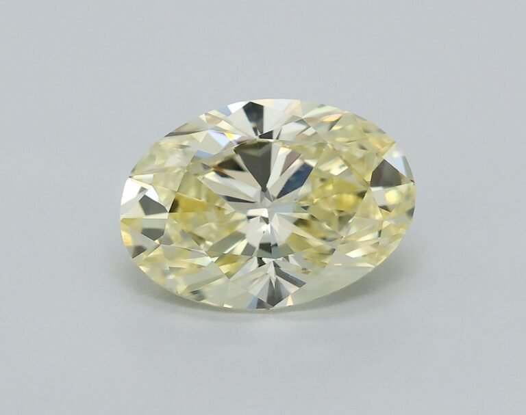 0.75 carat, Colour – Y3  Fancy Yellow, Clarity – VVS2, Shape – Oval,  BDM