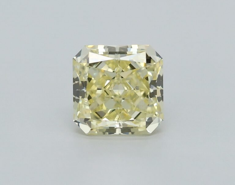 0.63 carat, Colour – Y3  Fancy Yellow, Clarity – VVS2, Shape – Square Radiant,  BDM
