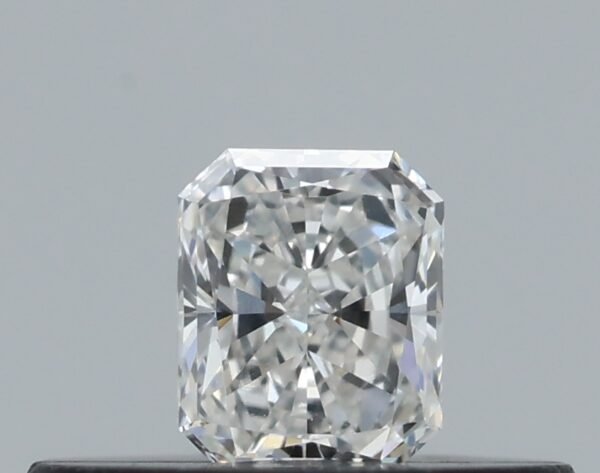 0.16 carat, Colour - G, Clarity - VVS1, Shape - Radiant,  BDM