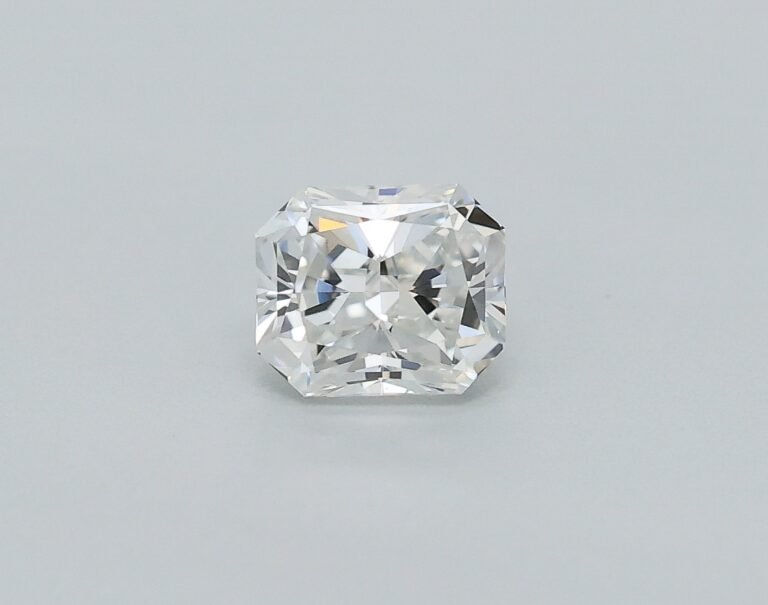0.19 carat, Colour – G, Clarity – VS1, Shape – Rectangular Radiant,  BDM