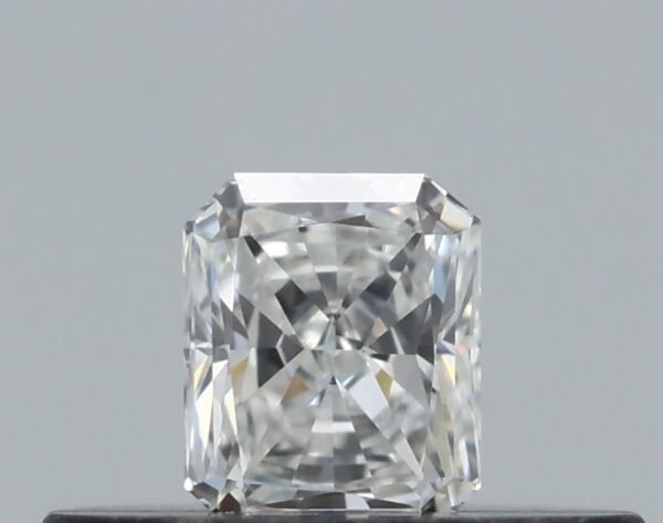 0.16 carat, Colour - G, Clarity - VVS1, Shape - Radiant,  BDM