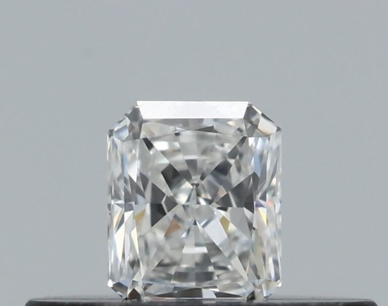0.16 carat, Colour – G, Clarity – VVS1, Shape – Radiant,  BDM