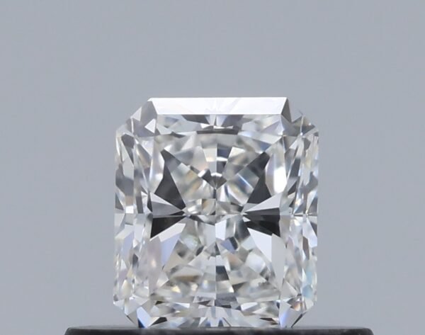 0.44 carat, Colour - G, Clarity - VVS1, Shape - Radiant,  BDM