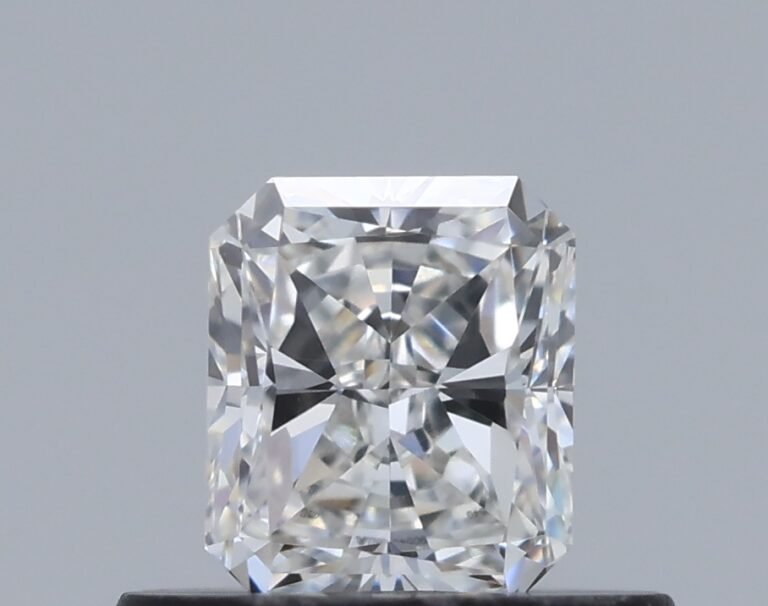 0.44 carat, Colour – G, Clarity – VVS1, Shape – Radiant,  BDM