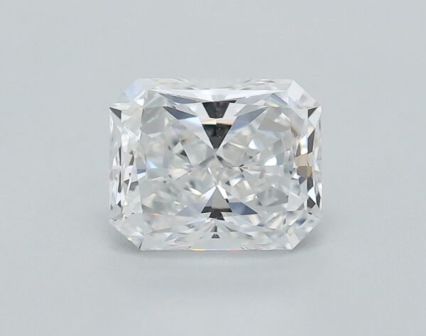 0.38 carat, Colour - E, Clarity - IF, Shape - Rectangular Radiant,  BDM