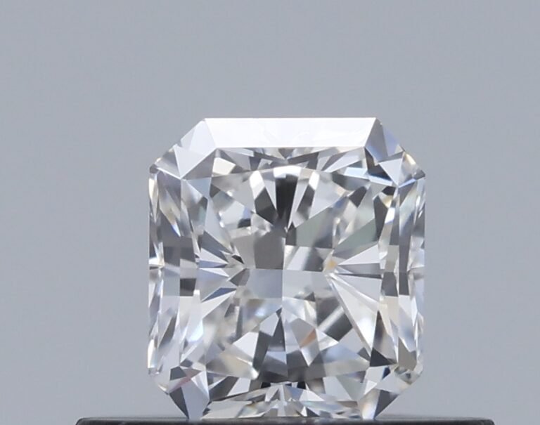 0.43 carat, Colour – G, Clarity – VVS1, Shape – Radiant,  BDM