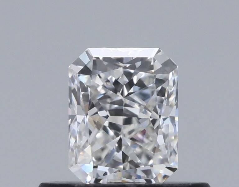 0.49 carat, Colour – G, Clarity – VVS1, Shape – Radiant,  BDM